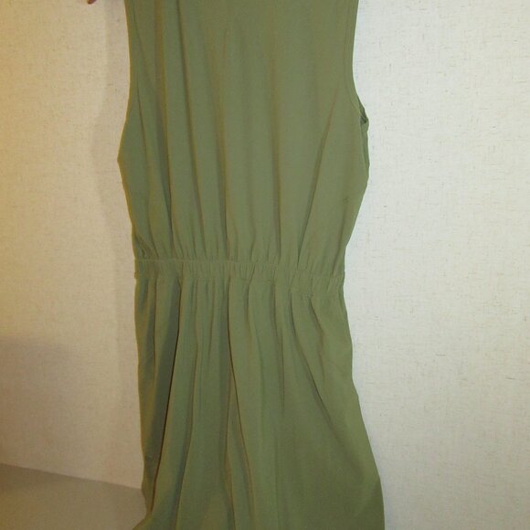 Lululemon Lightweight High-Neck Dress - Picture 6 of 8